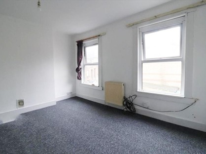 5 Bed Terraced House, Gladstone Avenue, LU1