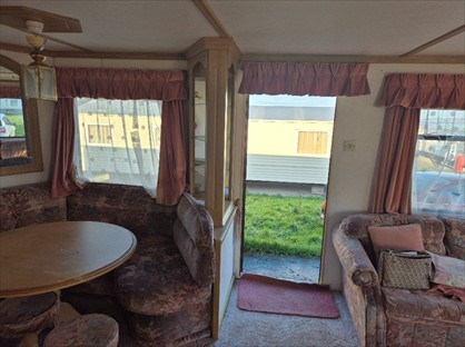 2 Bed Mobile Home, Caravan Plot Behind Old Tavern, CH8