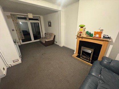 4 Bed Semi-Detached House, Ellerdine Road, TW3