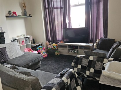 2 Bed Flat, Austhorpe Road, LS15