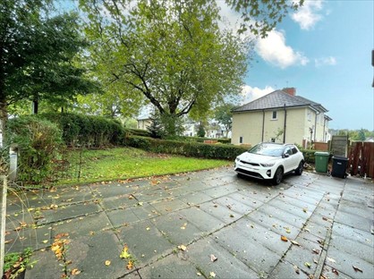 4 Bed Semi-Detached House, Broadwalk, BL5