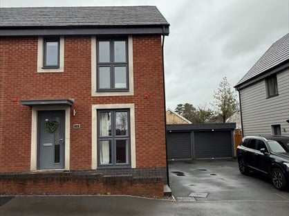 3 Bed Semi-Detached House, Waun Fawr, SA6