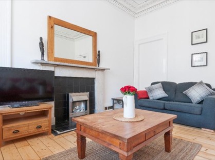 3 Bed Flat, St Peter's Place, EH3