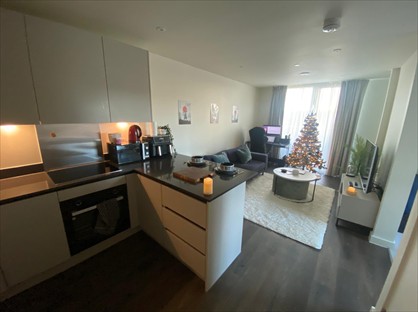 Studio Flat, Corkfield, B5