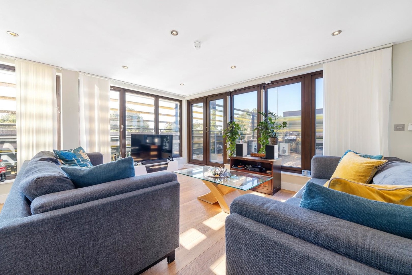 3 Bed Flat, Brixton Hill, SW2