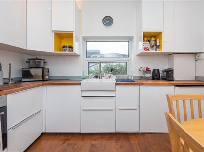 2 Bed Flat, Palm Court, N10