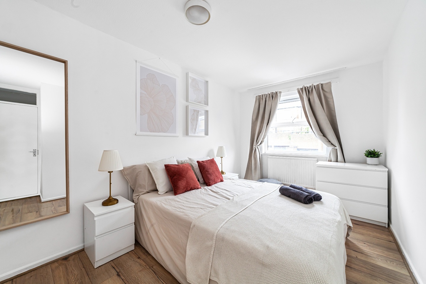 3 Bed Terraced House, Pownall Road, E8