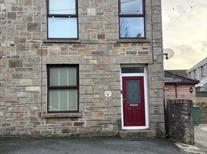 3 Bed Semi-Detached House, Fore Street, TR14