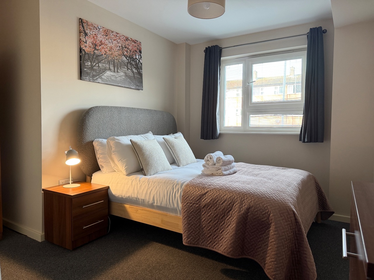 2 Bed Flat, Drawbridge House, M15 photo 3
