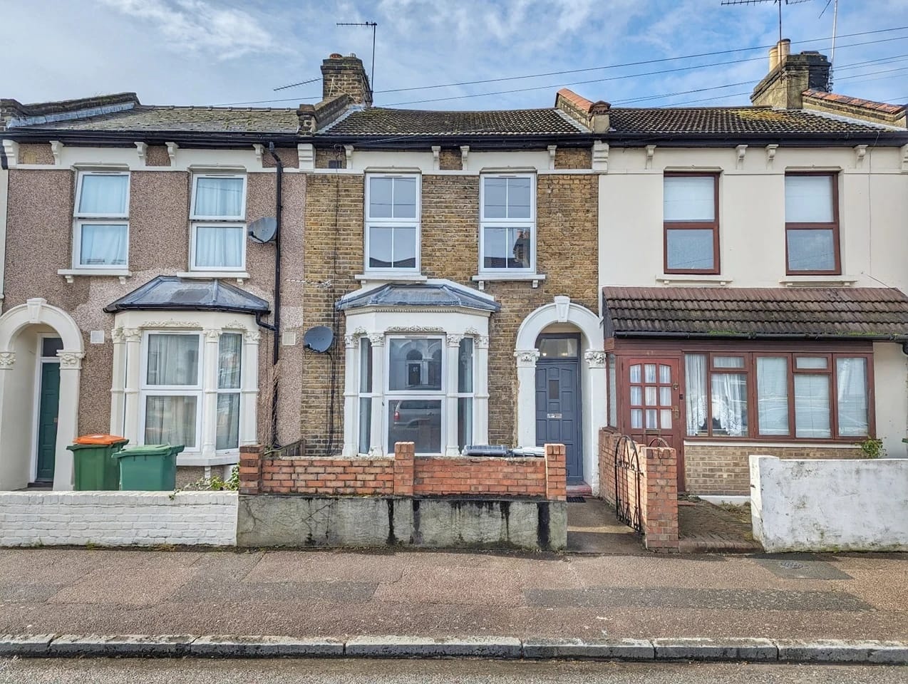 London - 1 Bed Flat, Evesham Road, E15 - To Rent Now for £1,895.00 p/m