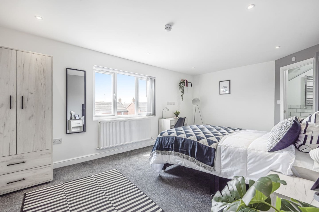 Additional image 2 of 6 Bed Terraced House, Bolingbroke Road, CV3, N1 7GU