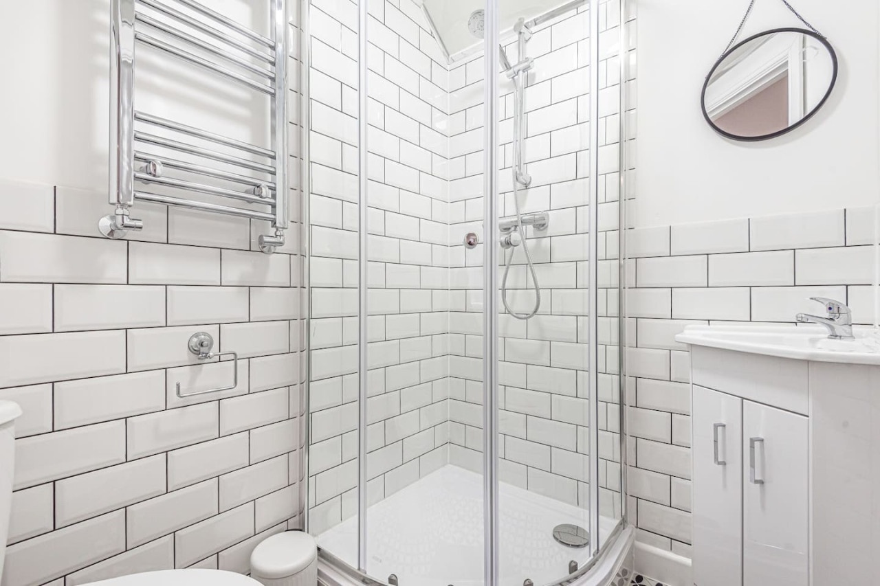 Additional image 6 of 6 Bed Terraced House, Bolingbroke Road, CV3, N1 7GU