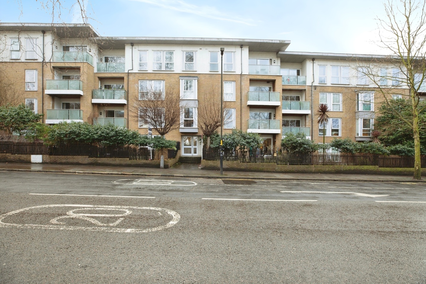 2 Bed Flat, Altima Court, SE22