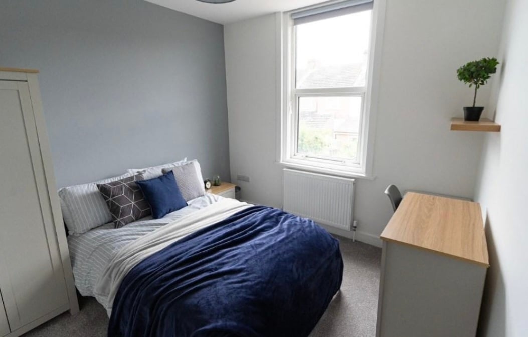 Additional image 2 of 4 Bed Semi-Detached House, Mayfield Road, SO17, N1 7GU