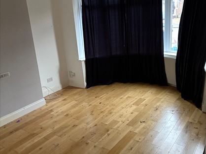 4 Bed Semi-Detached House, Medway Gardens, HA0