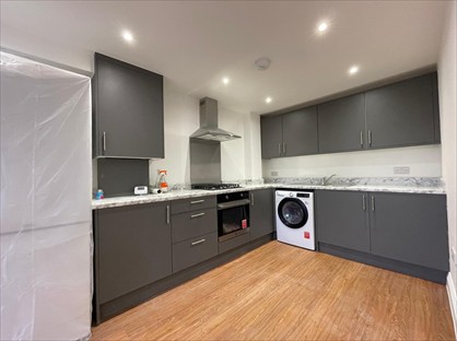 2 Bed Flat, Barge Drive, UB2