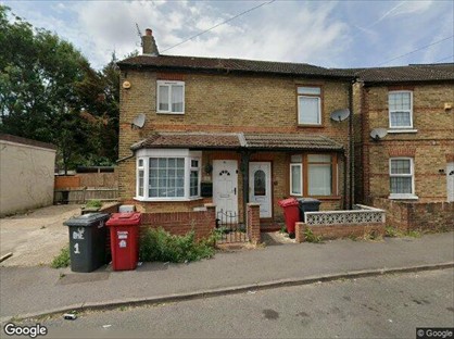 3 Bed Semi-Detached House, The Crescent, SL1