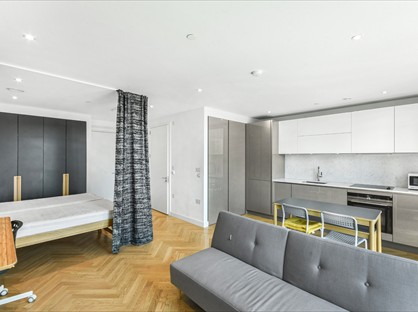 Studio Flat, Southwark Bridge Road, SE1