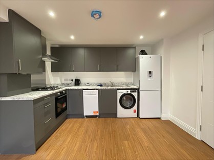 2 Bed Flat, Barge Drive, UB2