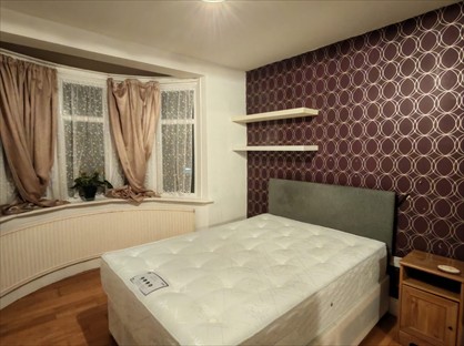 Room in a Shared House, Currey Road, UB6