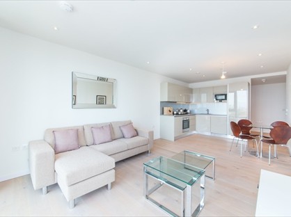 1 Bed Flat, St. Gabriel Walk, SE1
