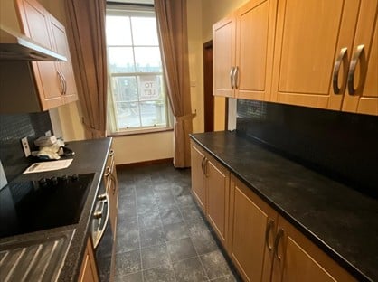1 Bed Flat, Saltoun Square, AB43