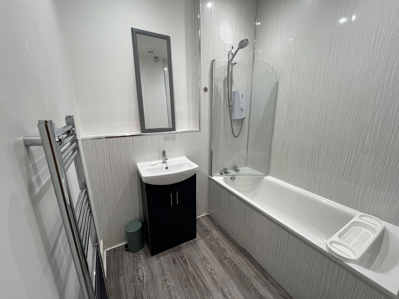 1 Bed Flat, Salamander Street, EH6 photo 4