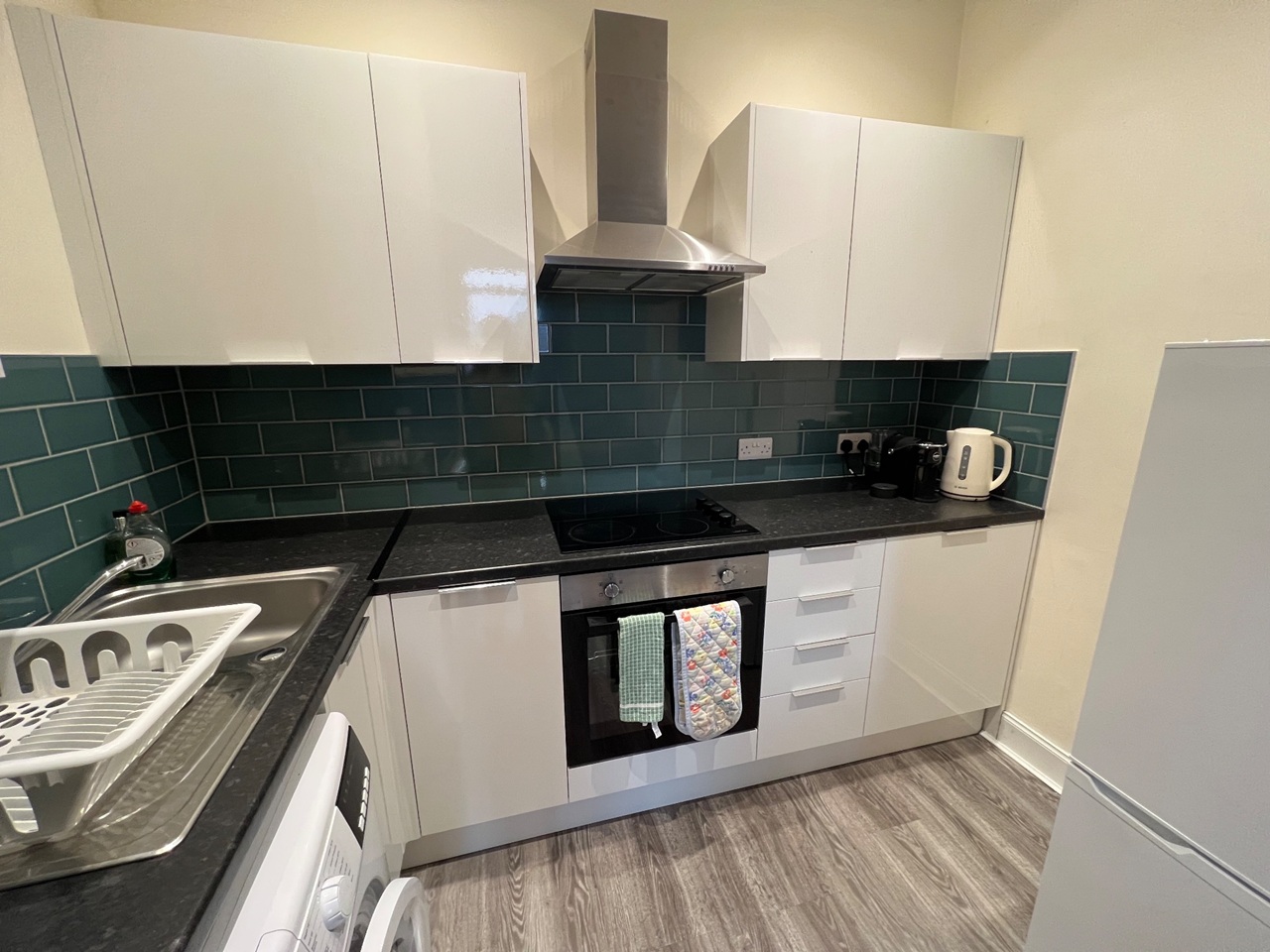 1 Bed Flat, Salamander Street, EH6 photo 3
