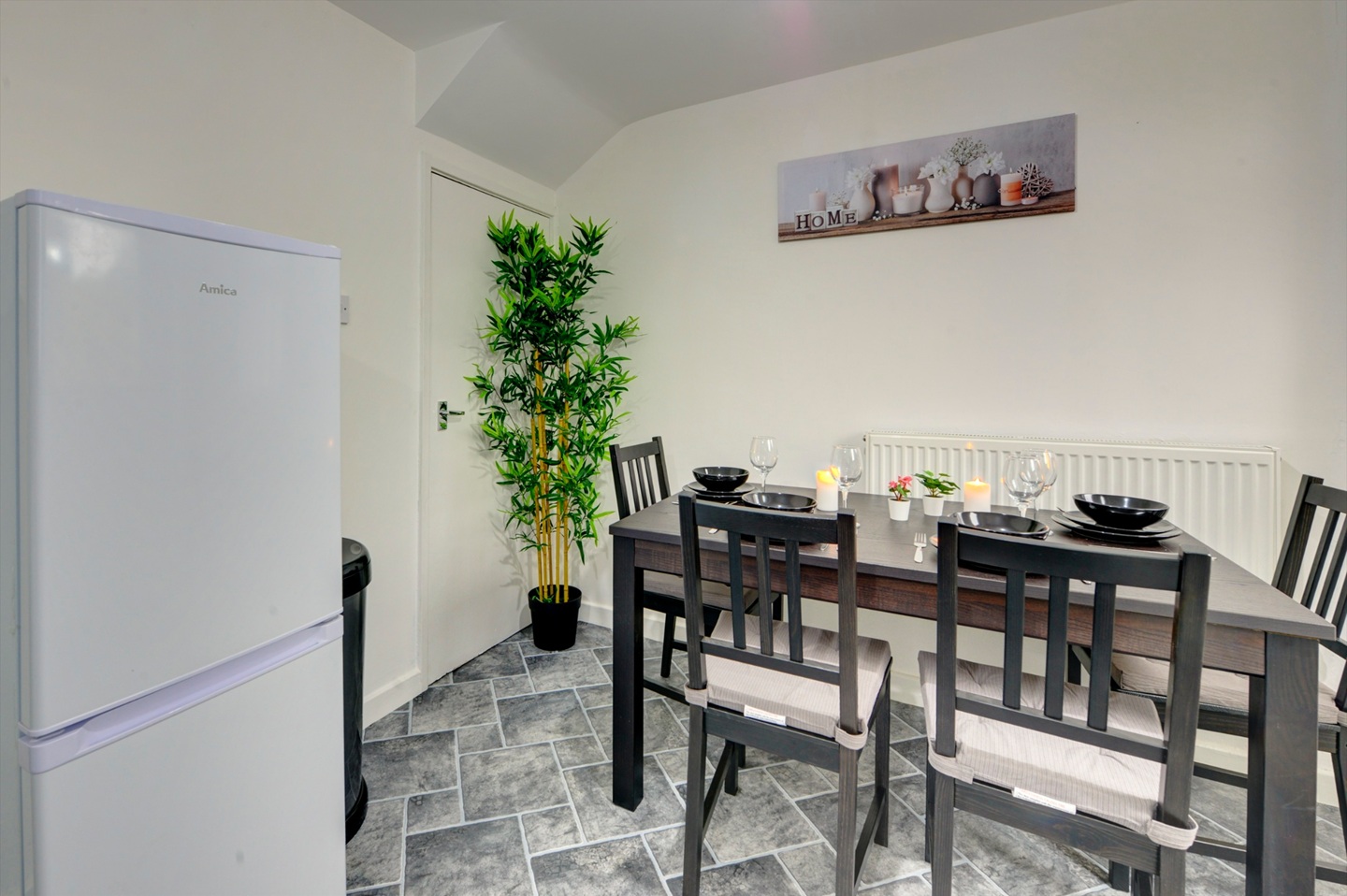 3 Bed Terraced House, Tomson Ave, CV6, N1 7GU