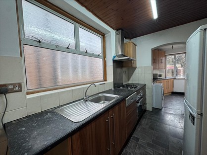 4 Bed Semi-Detached House, Ellerdine Road, TW3