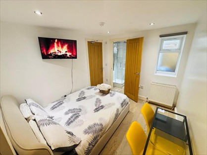 Room in a Shared House, London, E15