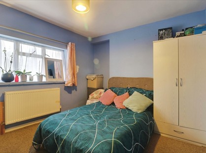 4 Bed Detached House, Whatley Avenue, SW20