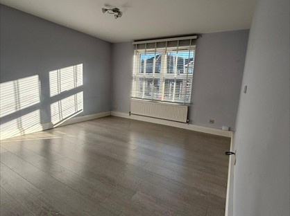 2 Bed Semi-Detached House, Welwyn Garden City, AL7