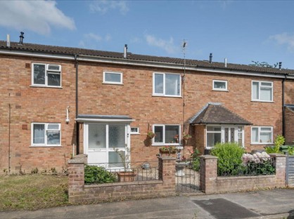 3 Bed Terraced House, Trinidad Close, RG24