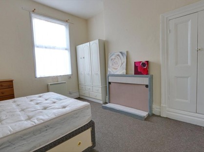 2 Bed Flat, Glencoe Street, HU3