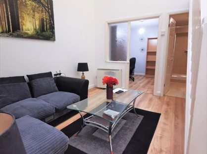 1 Bed Flat, Henry Street, L1