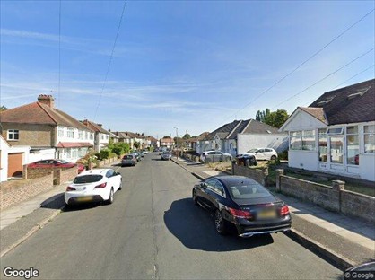 2 Bed Flat, Ravensbury Avenue, SM4