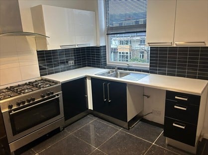 2 Bed Flat, Bradford Road Shipley, BD18