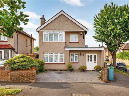 3 Bed Detached House, Paget Avenue, SM1