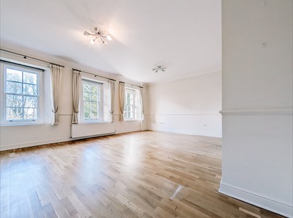 2 Bed Flat, Lidgould Grove, HA4