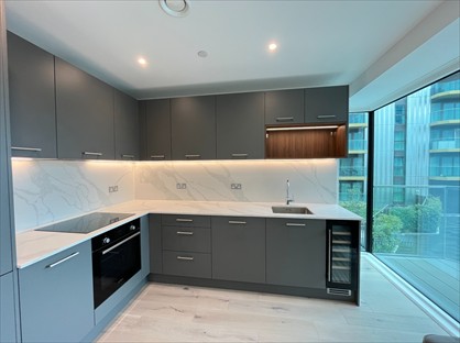 Studio Flat, Goldsmith Apartments, SE18