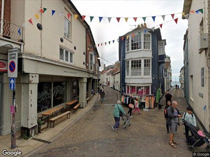 2 Bed Flat, High Street, NR27