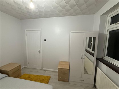 Room in a Shared House, Lawrence Crescent, RM10