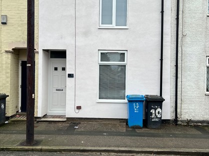 2 Bed Terraced House, Wynburg Street, HU9