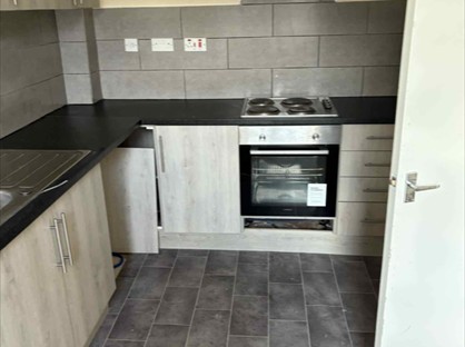 2 Bed Flat, Washington Buildings, CF39