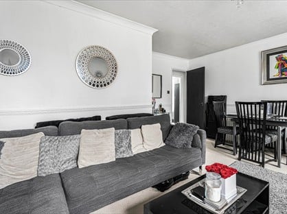 2 Bed Flat, Cherry Lane, UB7