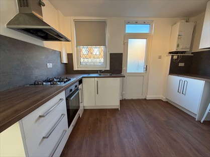 2 Bed Terraced House, Dalton Avenue, LS11