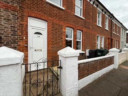 2 Bed Terraced House, Fairlight Road, BN22