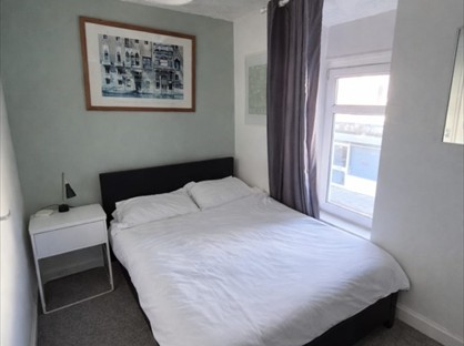 Room in a Shared Flat, Bridge Street, CF48