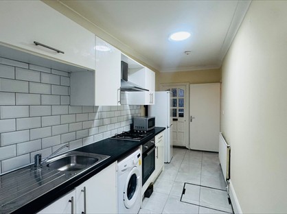 2 Bed Flat, Windmill Lane, E15